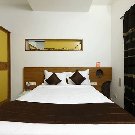 Oyo 9911 Apartment Shylee Niwas Chennai Exterior foto