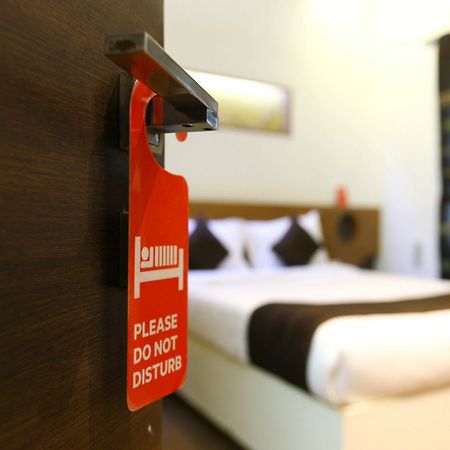 Oyo 9911 Apartment Shylee Niwas Chennai Exterior foto